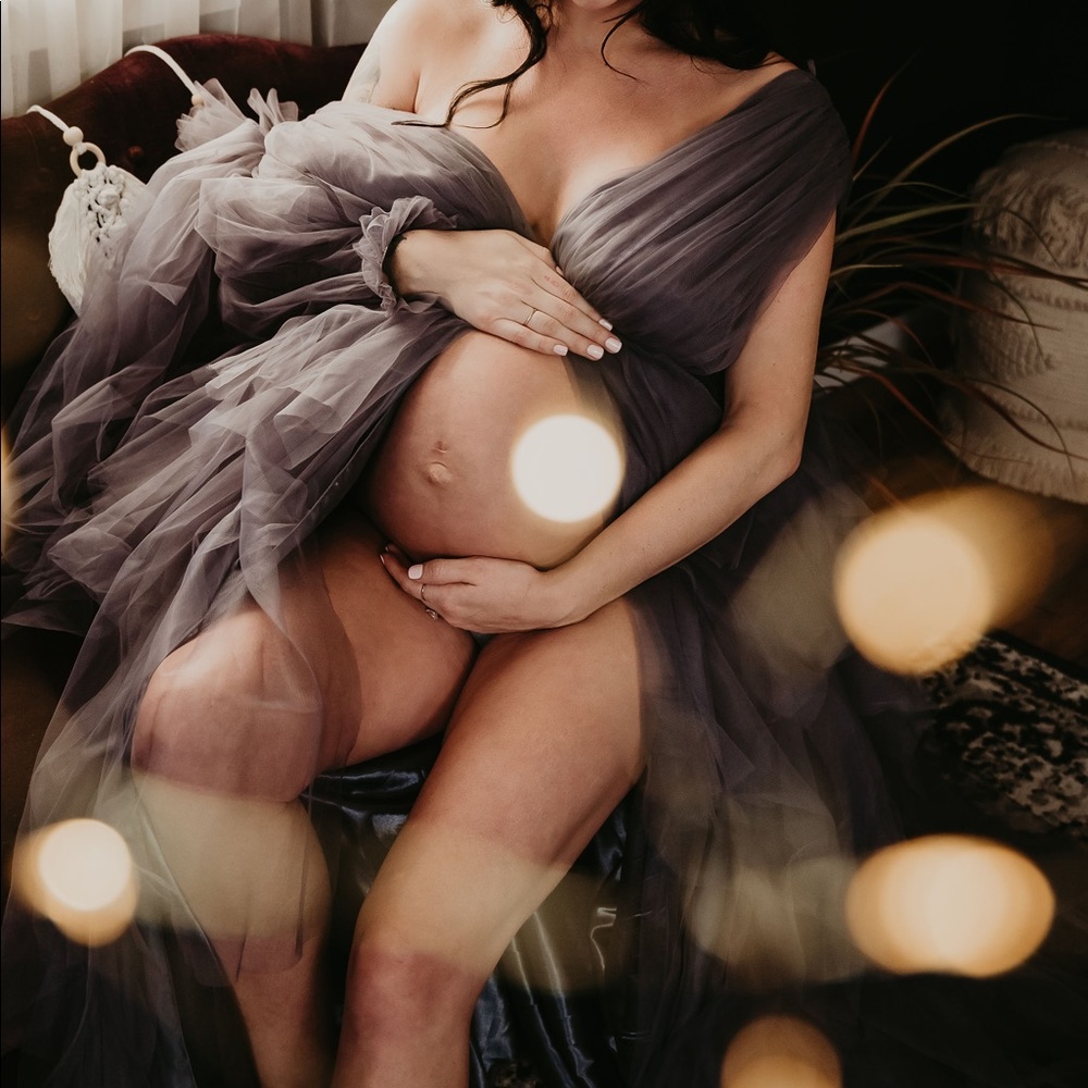 Maternity gown